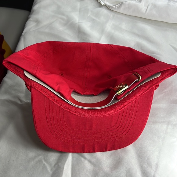 Kc Royal Queen gold rare vintage cap plain red i had 8 pcs available for sale - Picture 5 of 17